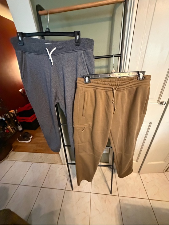 Wrangler Other - Wrangler Khaki Brown and Old Navy Grey sweatPants lot